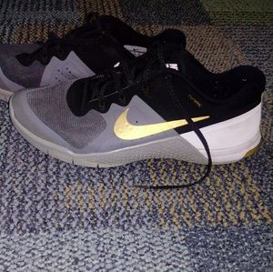 NIKE Metcon 2